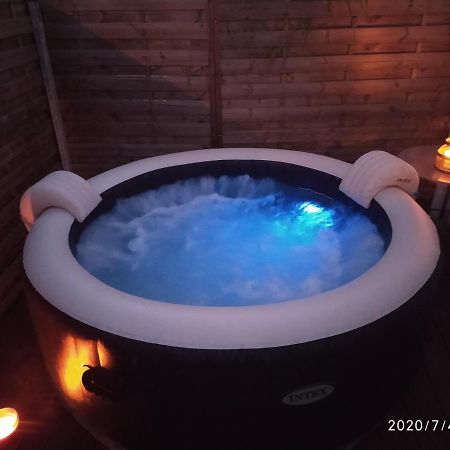 Maison Au Calme Climatisee Avec Spa De Mai A Fin Septembre Villa Royan Buitenkant foto