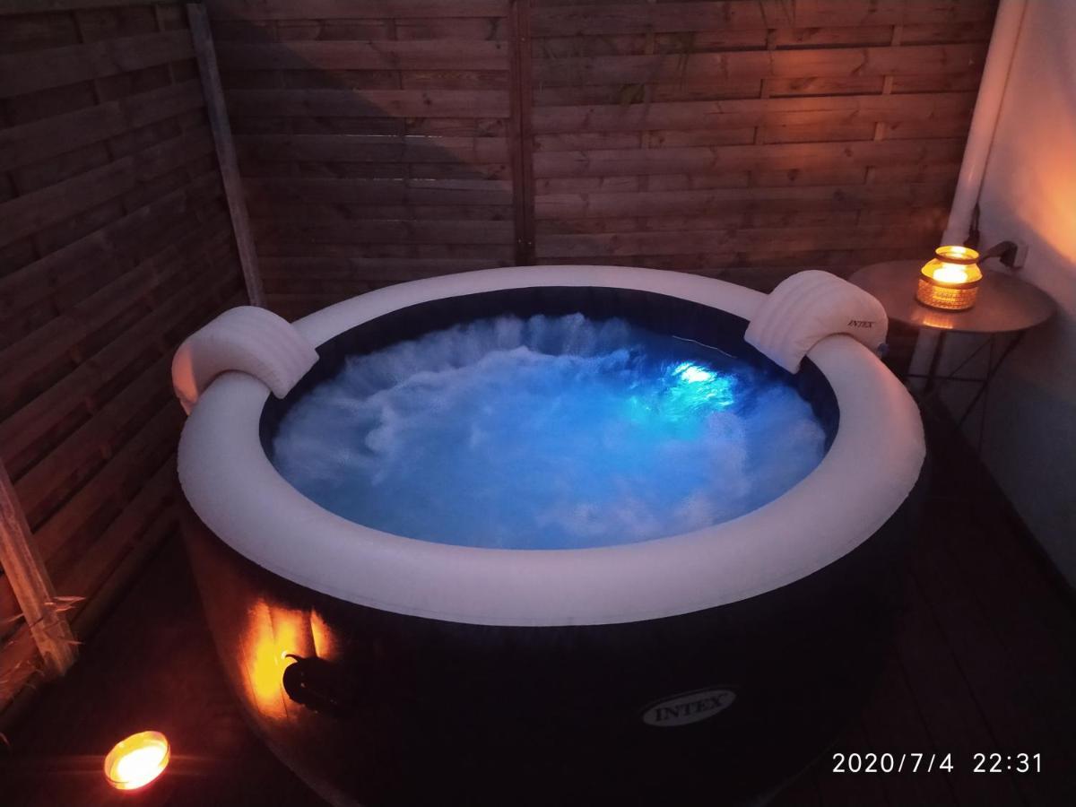 Maison Au Calme Climatisee Avec Spa De Mai A Fin Septembre Villa Royan Buitenkant foto